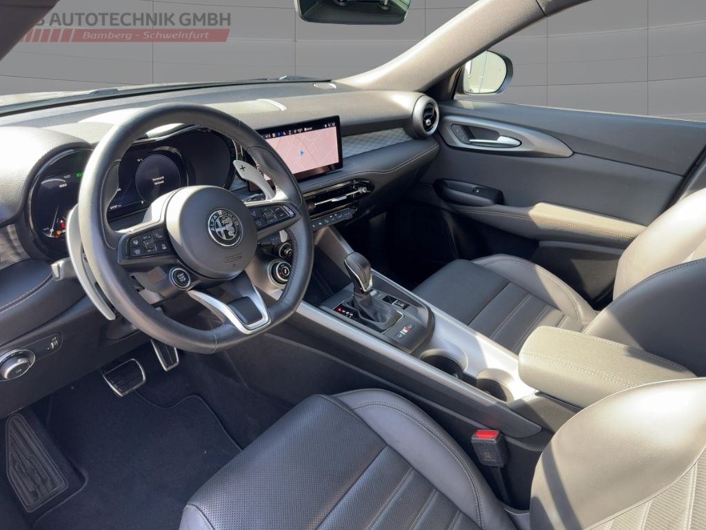 Fahrzeugabbildung Alfa Romeo Tonale Veloce, NAVI,  Leder,  Rückfahrkamera