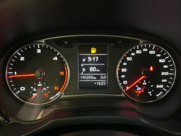 MYAUTOCENTER – Gebraucht- und Jahreswagen mit Werkstattservice in Pfaffenhofen Audi A1 Sportback basis *2. Hand*Klima*Navi*PDC*SHZ*