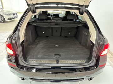 Fahrzeugabbildung BMW 520d Sport Line Kamera Memory Alarm LiveCockpit