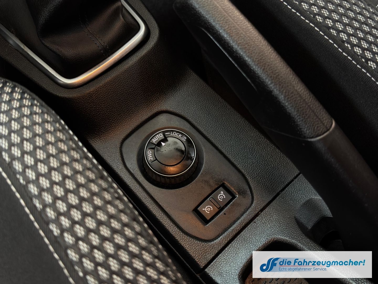 Fahrzeugabbildung Dacia Duster II Prestige 4WD Navi ACC Apple CarPlay An