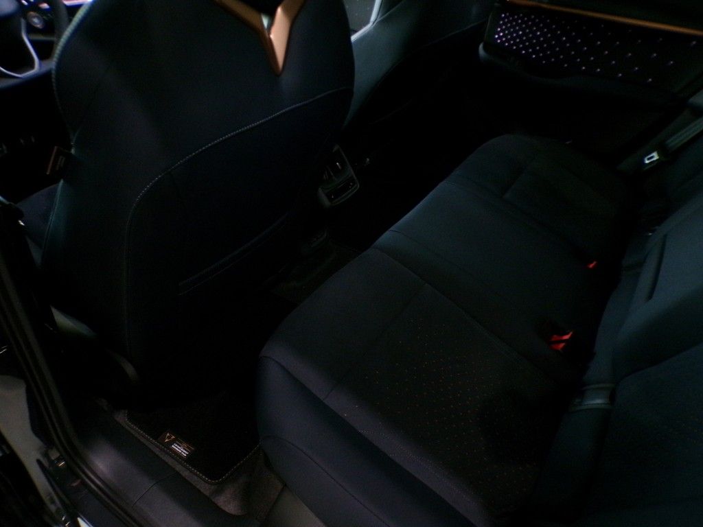 Fahrzeugabbildung CUPRA Tavascan VZ 4Drive DSG Leasingangebot 484 im Mo