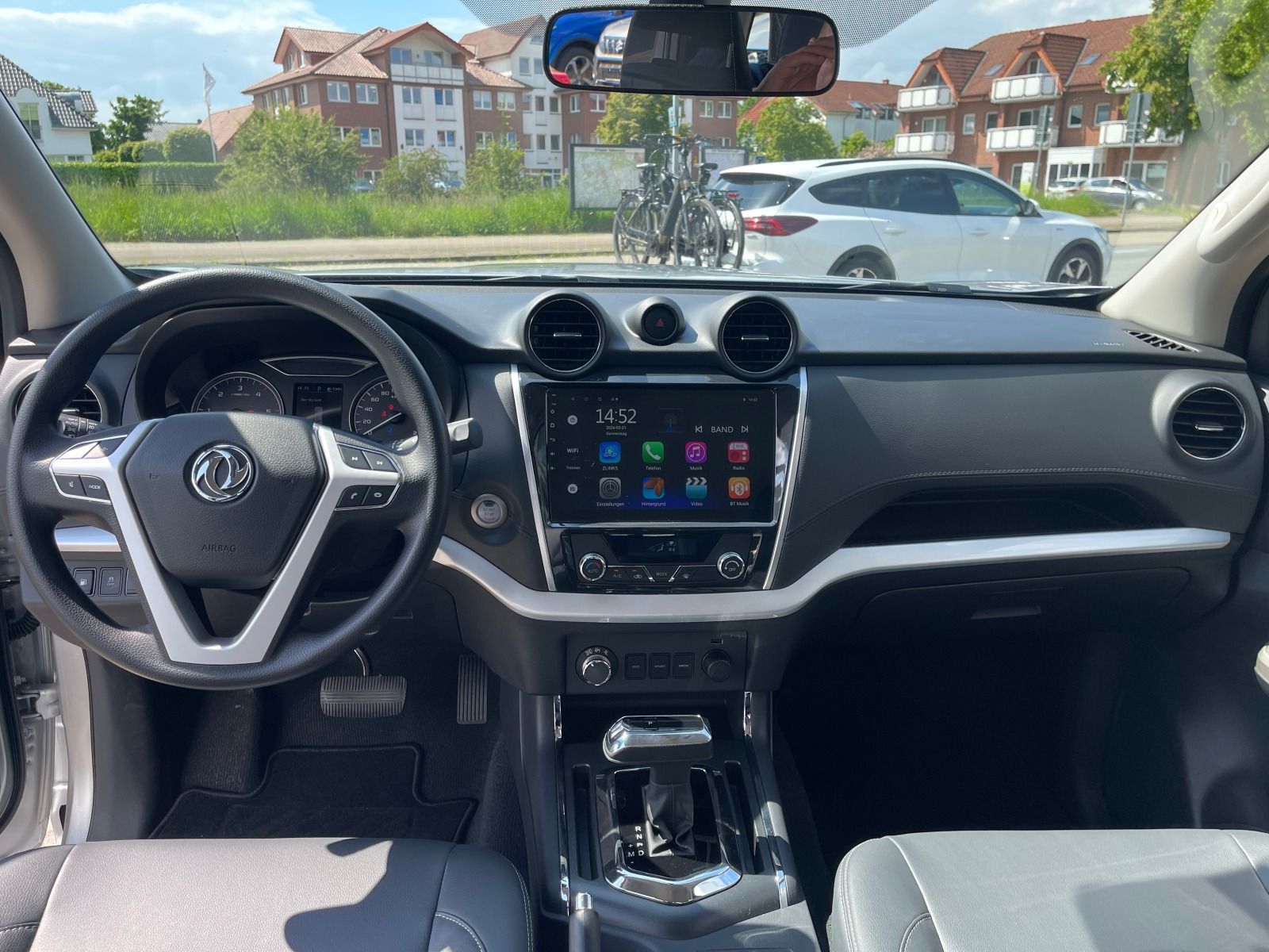 Fahrzeugabbildung DFSK DFM Navara 2.3 TDi 4x4 Automatik Doka Luxury Kam