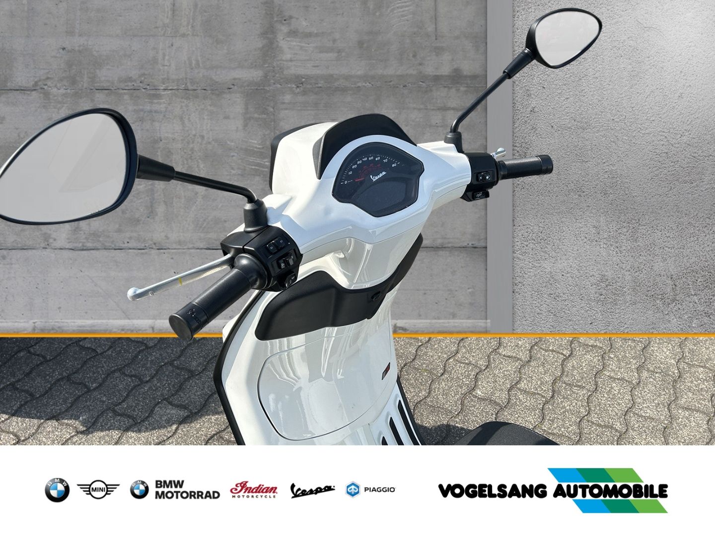 Fahrzeugabbildung Vespa Sprint 50 Sport, Black Parts, Voll-LED, Modell 2