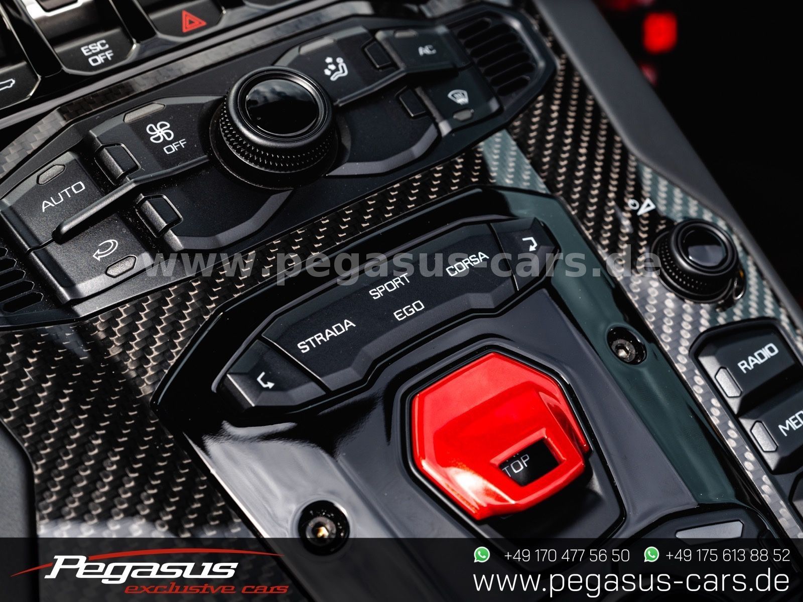 LAMBORGHINI Aventador - 45