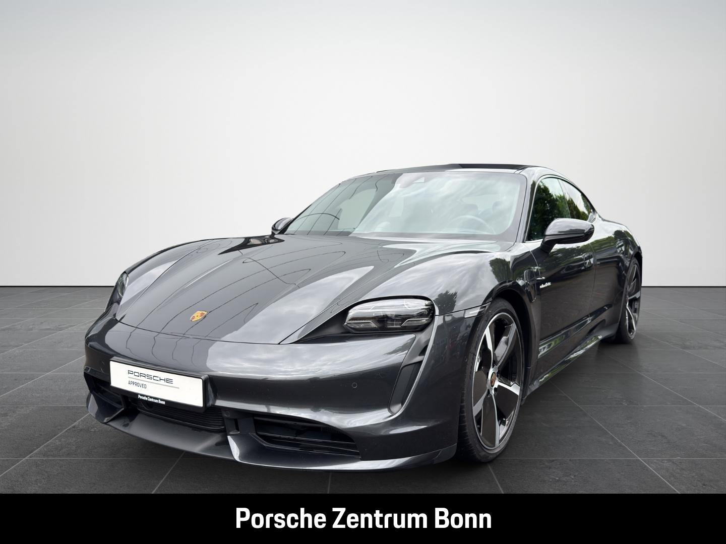 Porsche Taycan Turbo InnoDrive Surround-View LED-Matrix