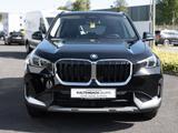 BMW X1 xDrive 25e PANO AHK HUD 360° LED ACC NAVI SHZ - BMW X1 mit Hybrid-Antrieb