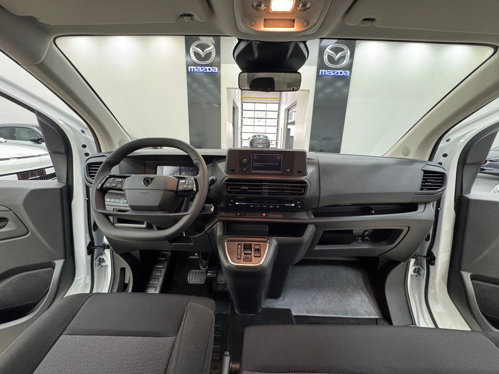 Peugeot Traveller - Bild 26