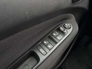 Citroën C3 Picasso 1.4 VTi 95 Tendance PDC hinten AHK