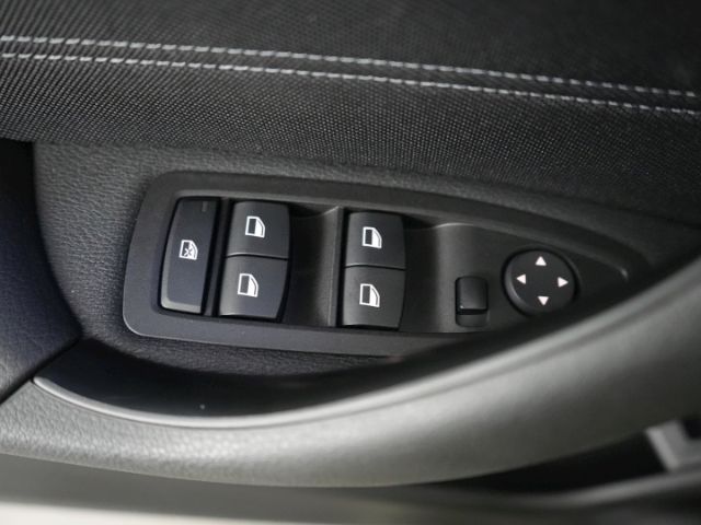 X2 sDrive 18 i ADVANTAGE PLUS DCT+NAVI+SITZHEIZU
