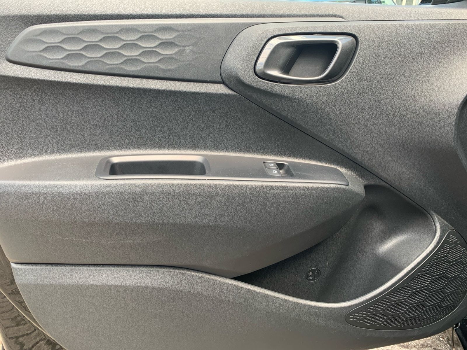 Fahrzeugabbildung Hyundai i10 1.0 Select Navi Kamera Allwetter