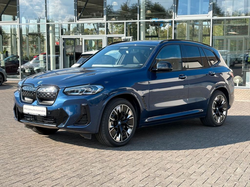 Image of BMW iX3