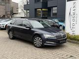 Skoda Superb Combi 2.0 TDI DSG Style1HAND*RFK*LED*TOTW - Skoda Superb in Duisburg