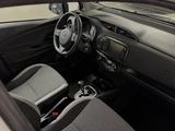 Toyota 1.5Hybrid *Automat *Rückfahrk. *SitzH. *1.Hnd - Toyota Yaris Gebrauchtwagen in Berlin