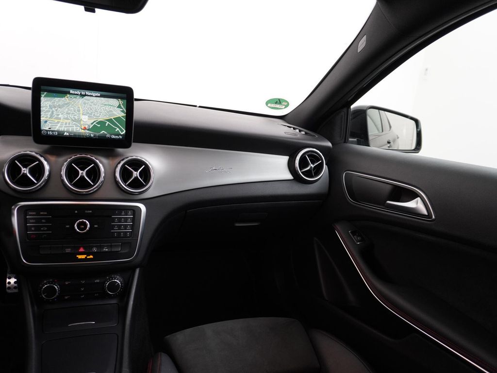 Mercedes-Benz GLA 180 AMG Night Edition Plus AMG Styling autom