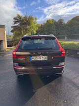 Volvo XC60 T5 AWD Inscription LED Navi CarPlay etc. - Volvo XC60 von privat