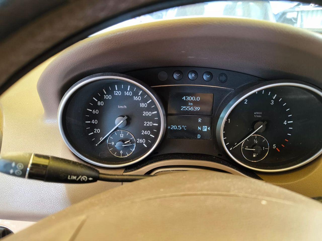 Mercedes-Benz ML420 2006 — photo 10