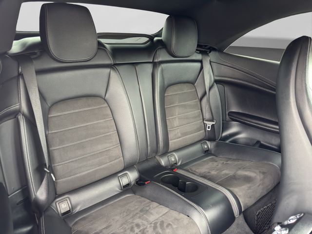 Fahrzeugabbildung Mercedes-Benz C 180 Cabrio 9G+AMG+LED+Navi+Cam+Burmester+DAB