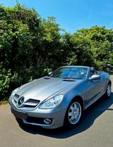 Mercedes-Benz SLK 200 KOMPRESSOR - - Mercedes-Benz SLK 200 aus 2010: Kompressor