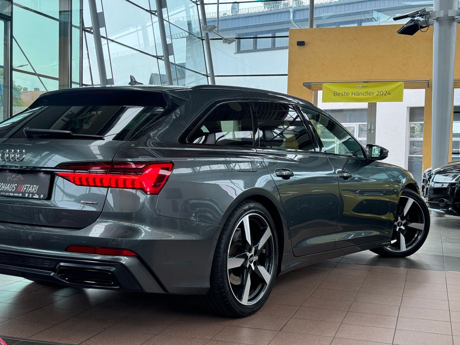 Audi A6 Avant 45 TDI quattro 2x S line Matrix 360° 20 foto 16