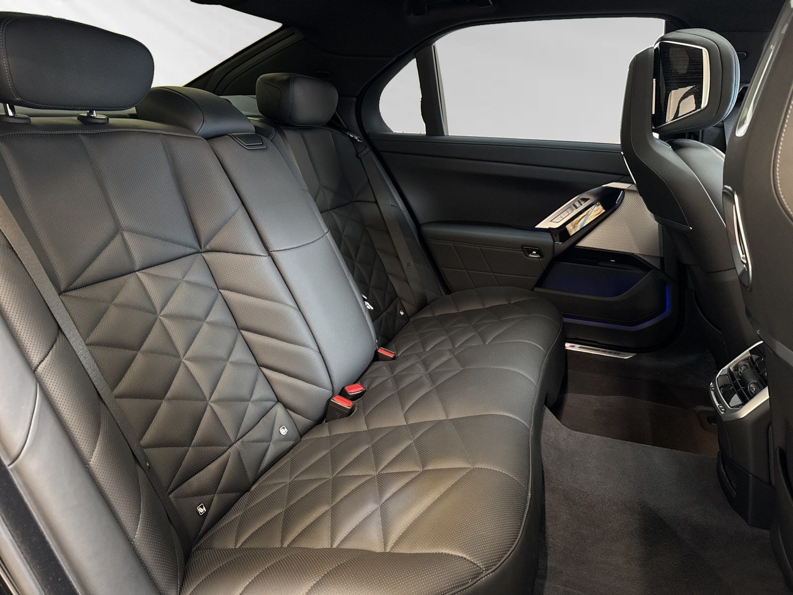 BMW 740 - Bild 13