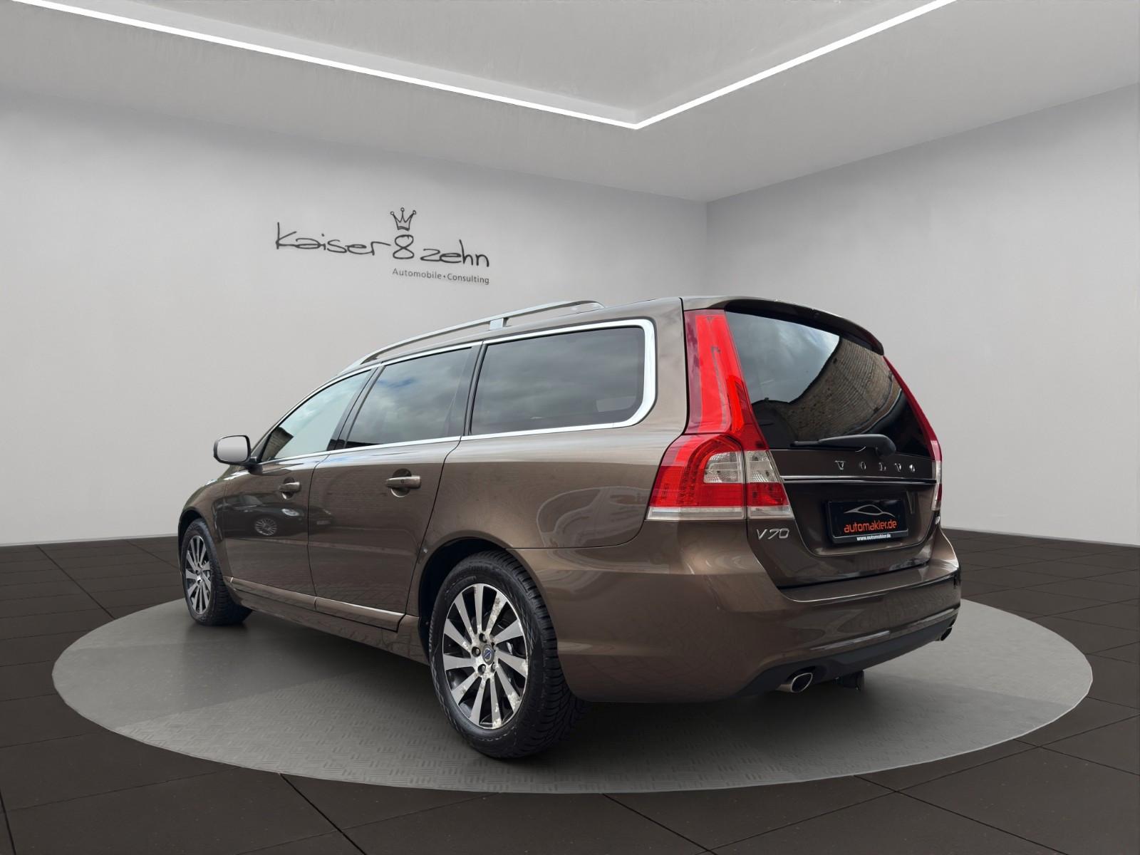 Volvo V70 D4 181 ch Summum • Cuir beige • GPS • Bi-Xénon • Webasto • Siège mémoire