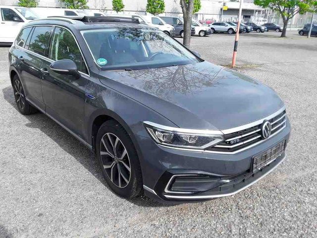 Passat Variant 1.4 GTE R-LINE LED+KAMERA+PAN+DCC