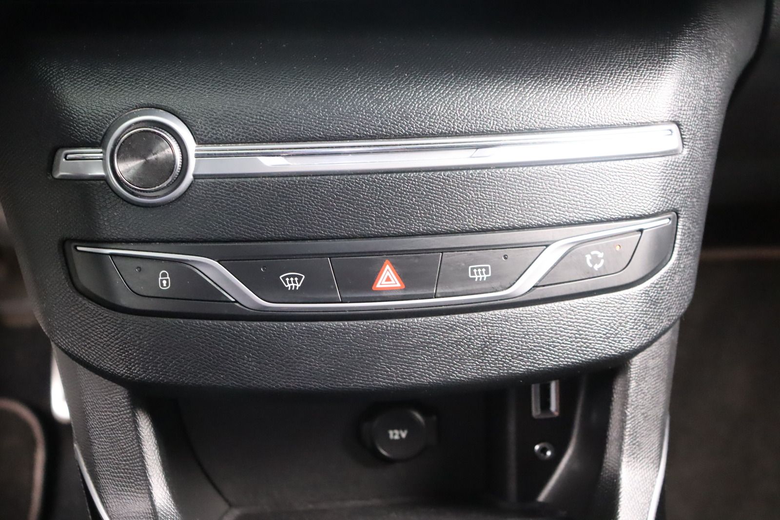 Fahrzeugabbildung Peugeot 308 GT * LED * Teilleder * Navi