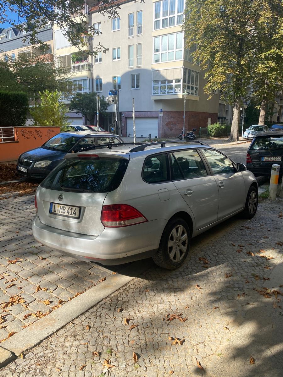 Volkswagen Golf 2008 — rear view