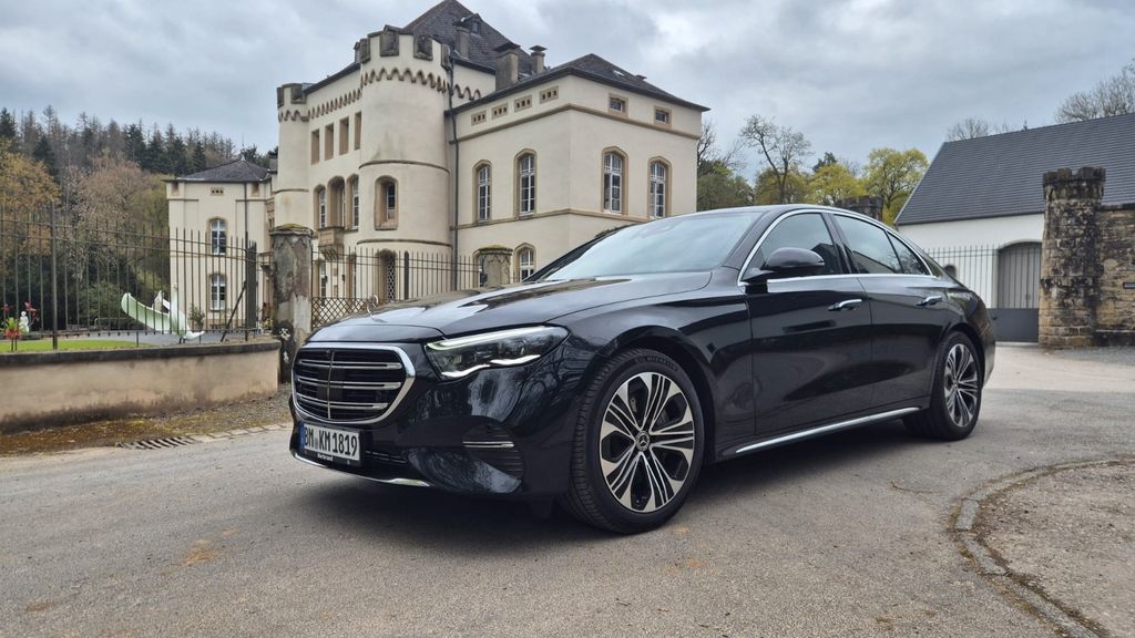 Image of Mercedes-Benz E 220