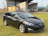 Hyundai i40 cw Style - Hyundai i40 Style mit Benzin-Antrieb