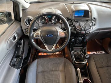 Ford Fiesta Titanium *NAVI*KLIMAAUTOMATIK*SZHZ*