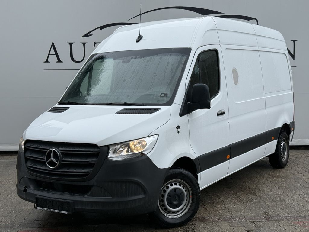 Image of Mercedes-Benz Sprinter