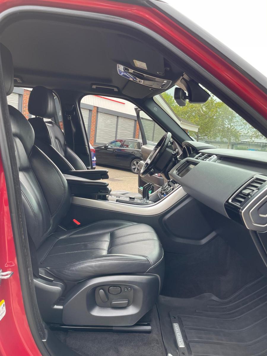 LAND ROVER RANGE ROVER SPORT SDV6 RED EDITION| ATTELAGE| CAMÉRA| | 258 ch | 4X4 | BVA | HAYON ÉLECTRIQUE | VOLANT EN CUIR | ASSISTANT FEUX DE ROUTE PAR CAMÉRA