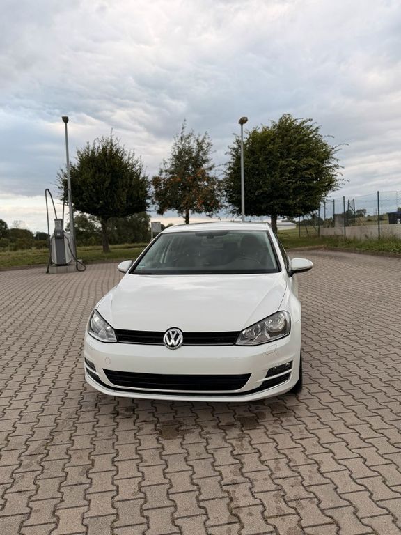 Image of Volkswagen Golf