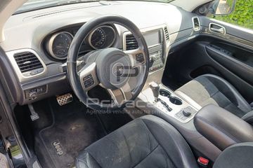 Jeep Grand Cherokee - 9