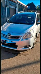 Toyota Verso  Sieben sitzer - Toyota Verso-S mit Diesel-Antrieb