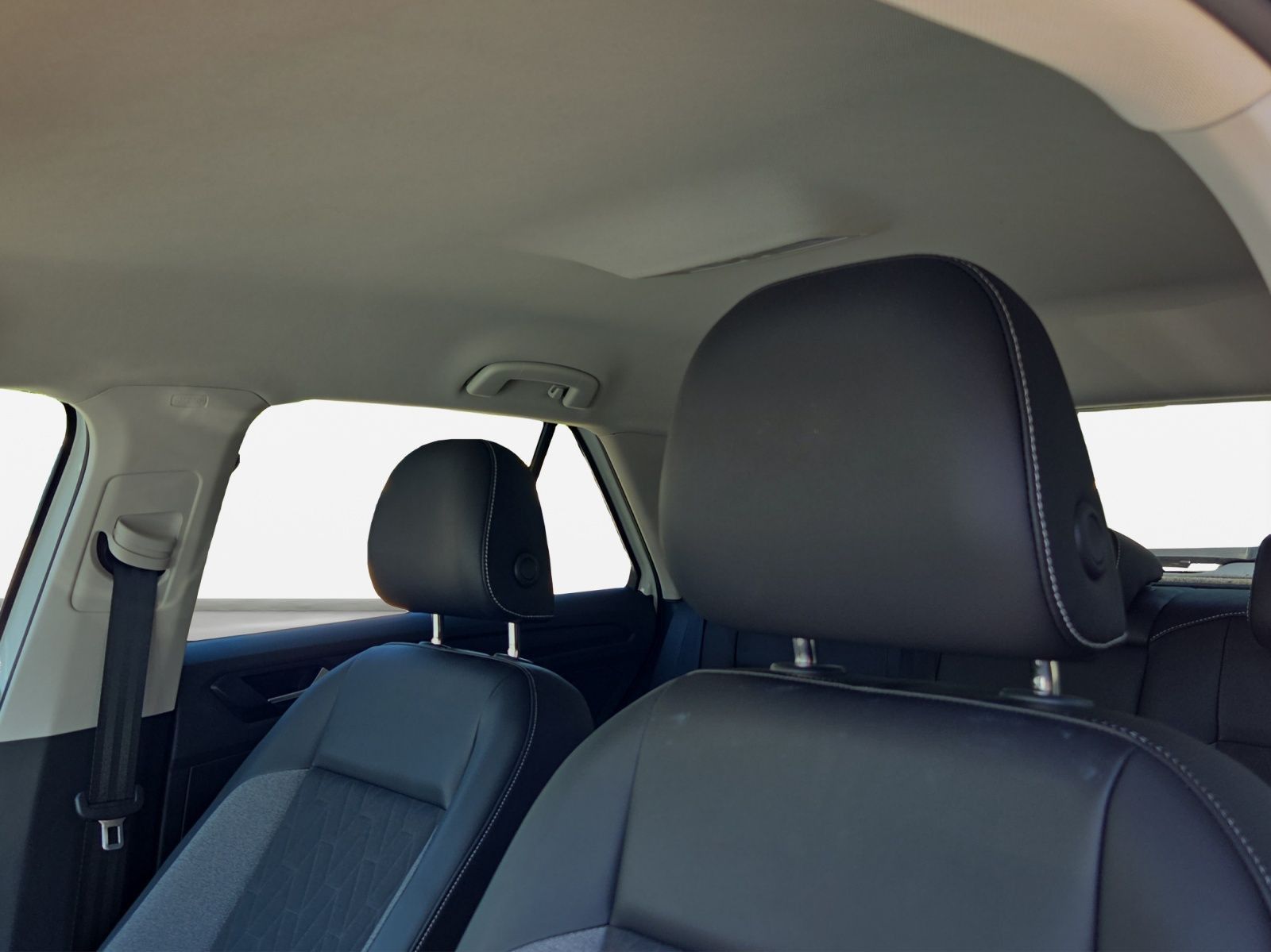 Volkswagen T-Roc - Bild 13