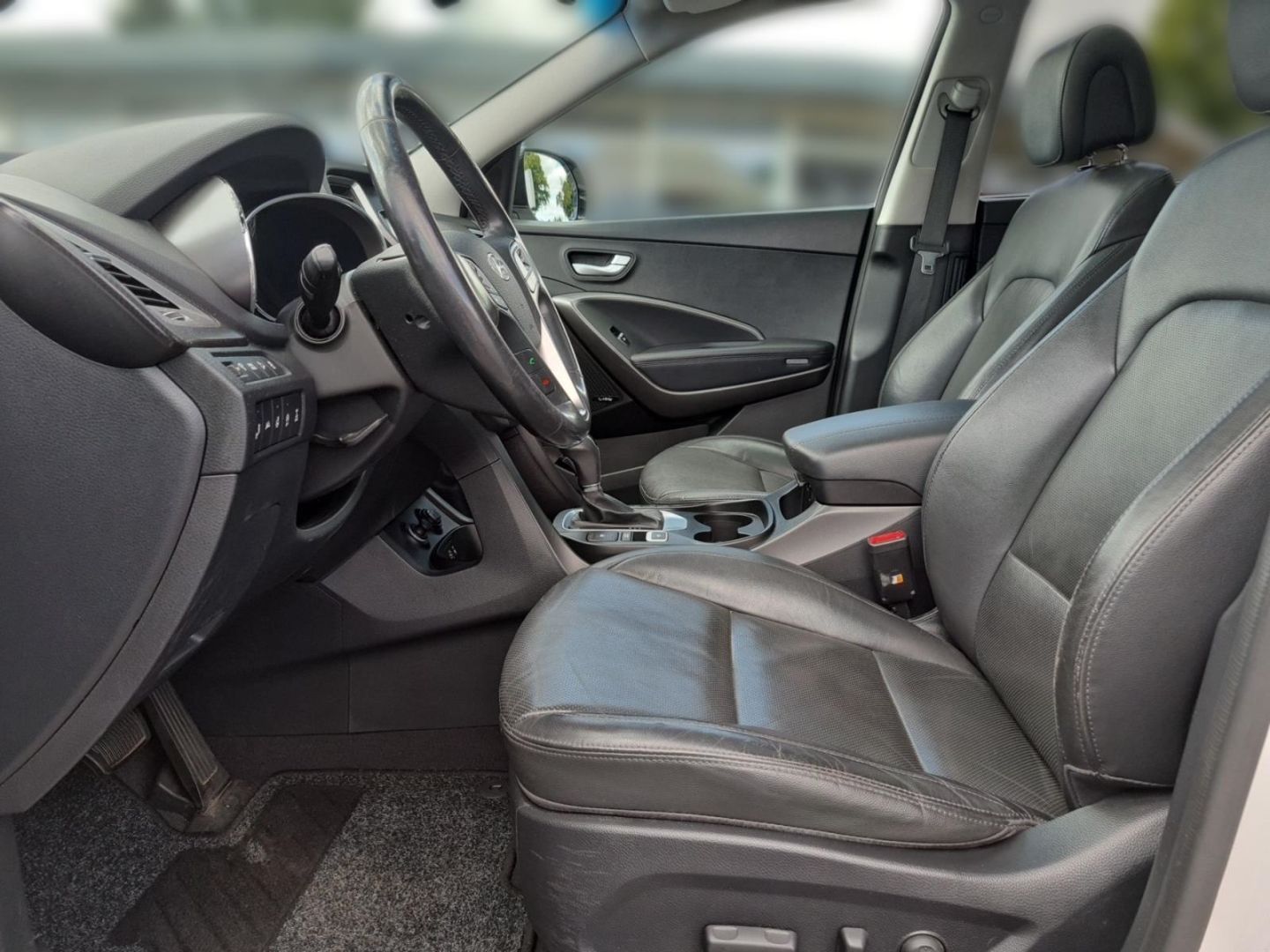 Fahrzeugabbildung Hyundai SANTA FE 2.2 CRDi 4WD AT Premium