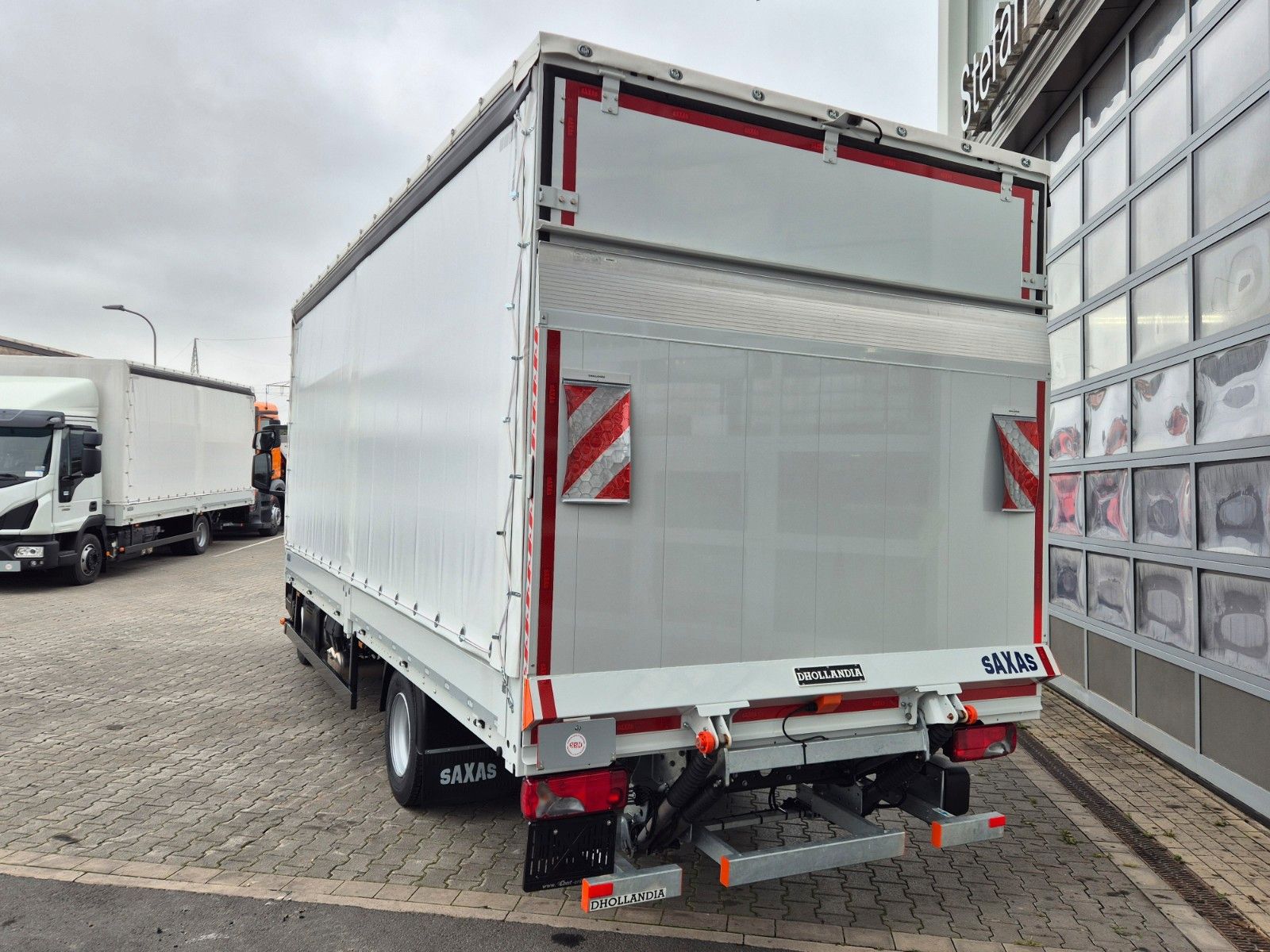 Fahrzeugabbildung Iveco Eurocargo ML75E19/P LBW  Spoiler Klima 3 Sitze