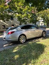 Opel Insignia 2,8L V6 EZ 2013 - Opel Insignia mit Benzin-Antrieb: Allradantrieb, Limousine, 2.8