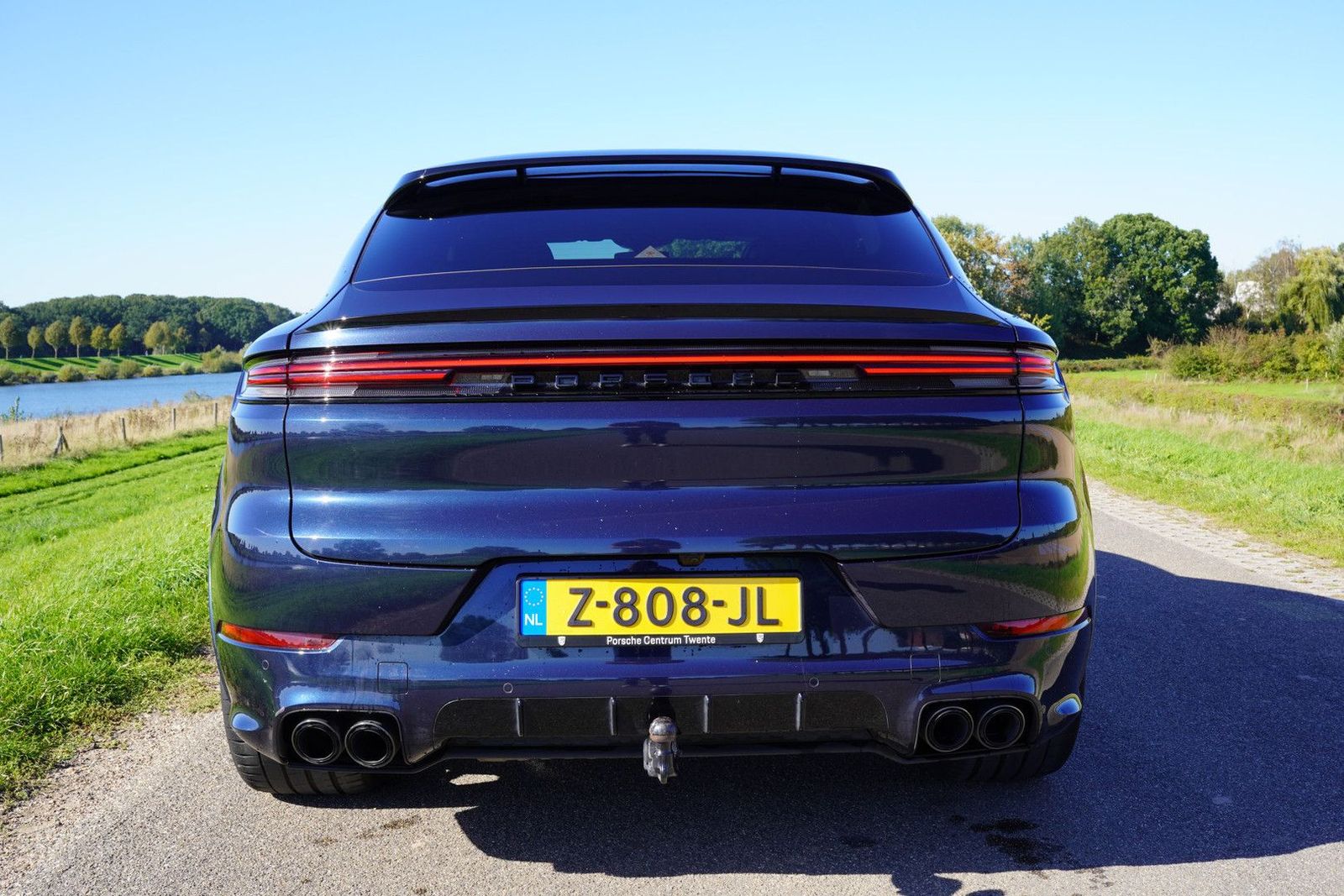 Porsche Cayenne Coupé 3.0 E-Hybrid / BTW / Sport Design imagem 2
