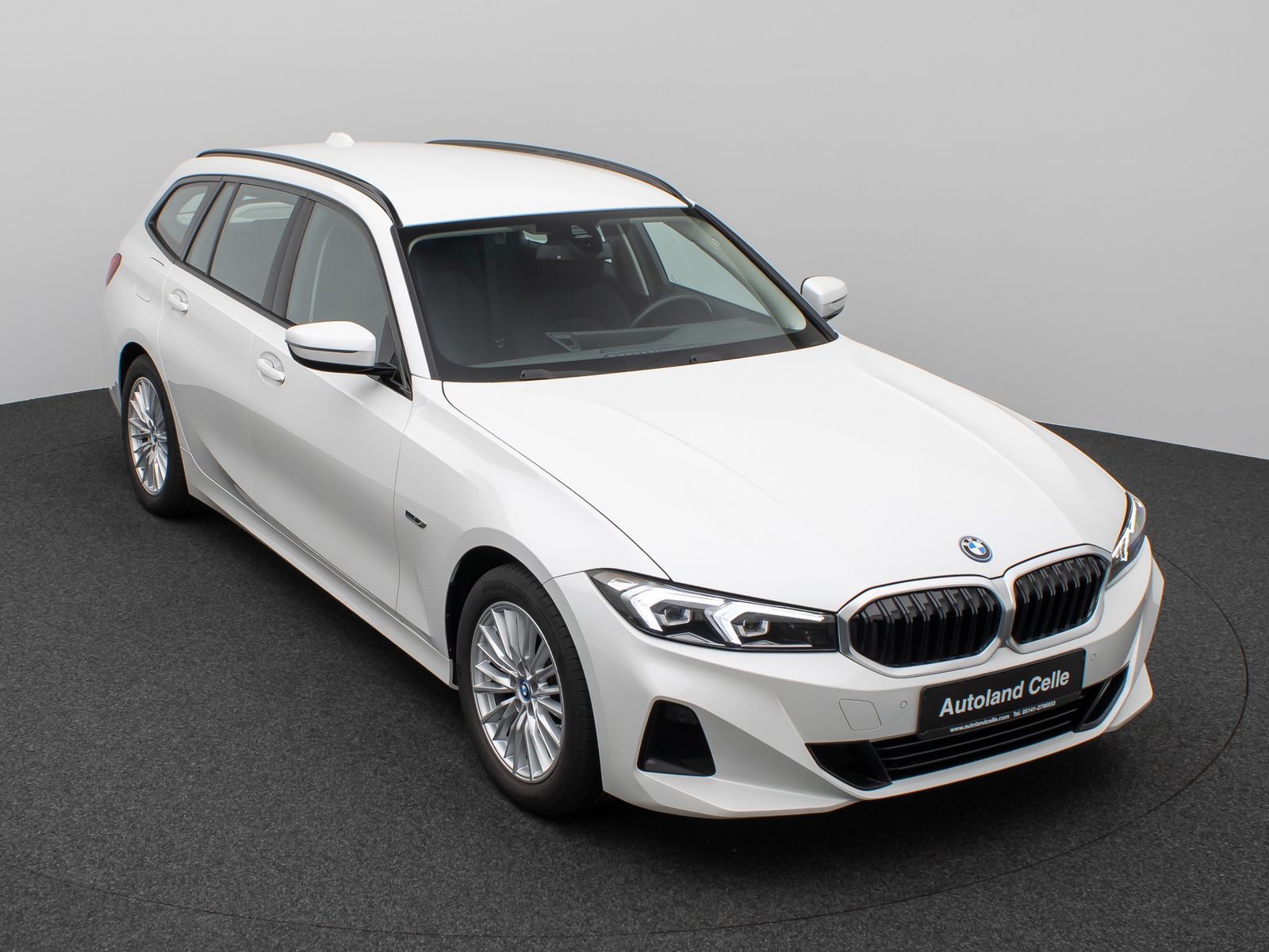 Fahrzeugabbildung BMW 320e DAB CockPitPlus PDC Geschwindigkeitsreg LED