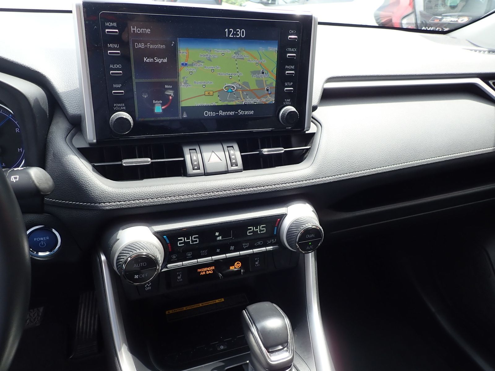 Fahrzeugabbildung Toyota RAV 4 Hybrid 4x2 Team Deutschland/NAVI/WKR/SH