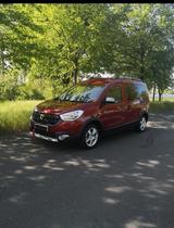 Dacia Dokker SCe 100 Stepway Stepway - rote Dacia Dokker