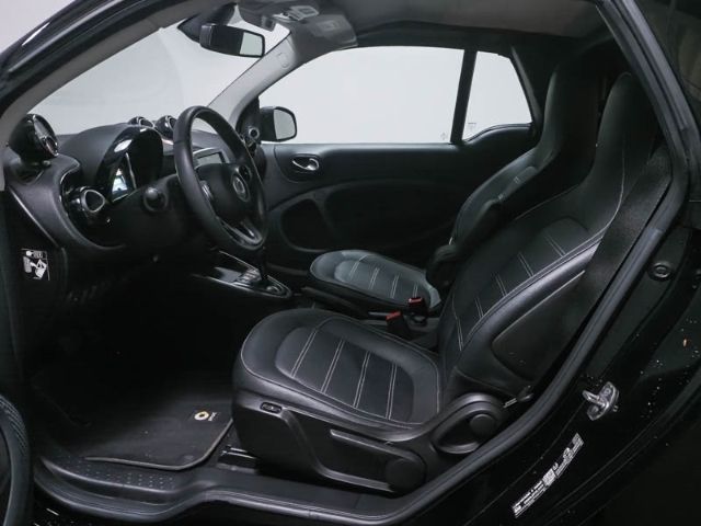 Smart fortwo EQ Cabrio Prime Exclusive 22kW JBL LED imagem 3