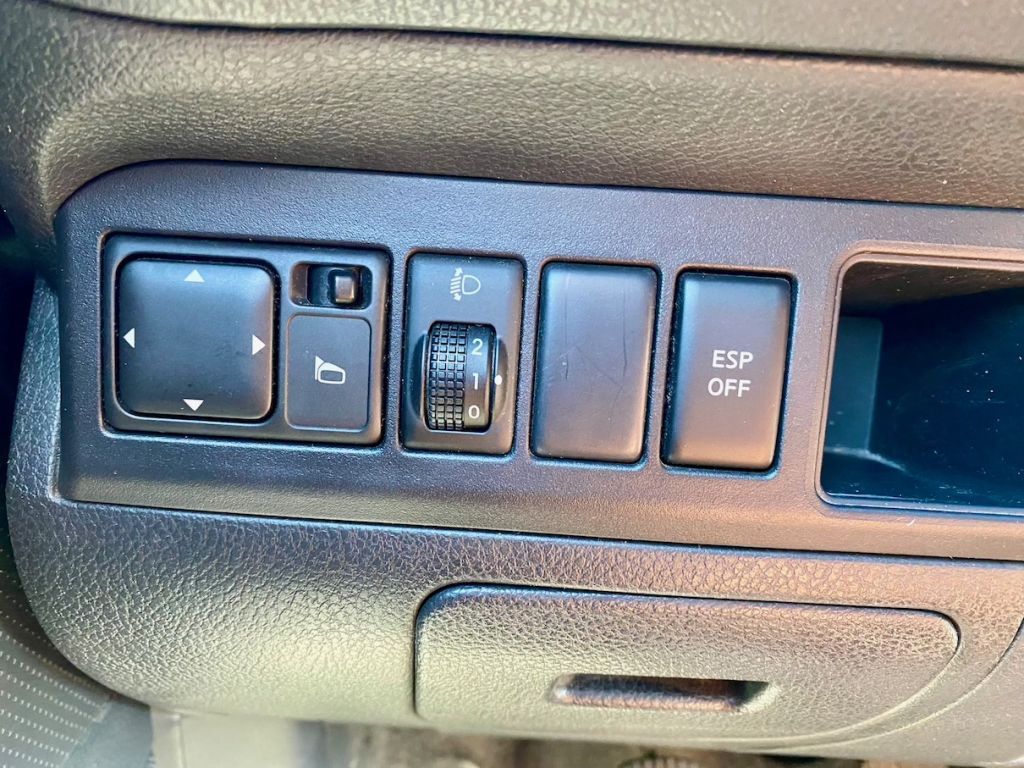 Fahrzeugabbildung Nissan Note 1.4 RADIO AAC ZV EL. FENSTER 5-TÜRER L+R