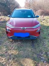 Hyundai KONA Elektro ELEKTRO 150kW - - Hyundai KONA Elektro von privat