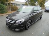 Mercedes-Benz B 200  AMG-LINE, Panorama, LED, Ambiente - Mercedes-Benz B 200 in Bremen