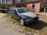 BMW e39 528i Touring Schalter - BMW 528: Kombi, E39 528i