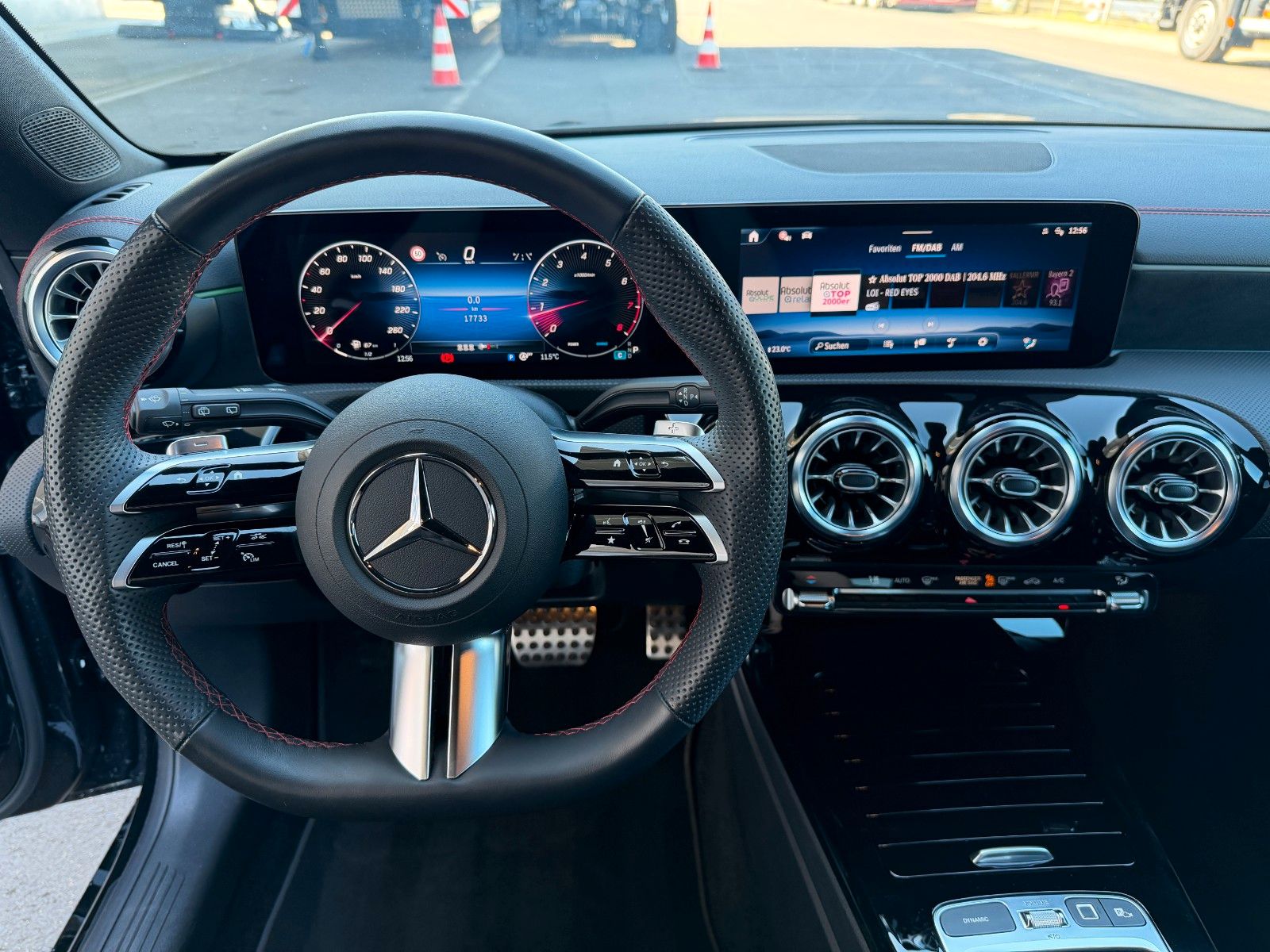 Fahrzeugabbildung Mercedes-Benz CLA 200 SB AMG R-Kamera+TOTW+